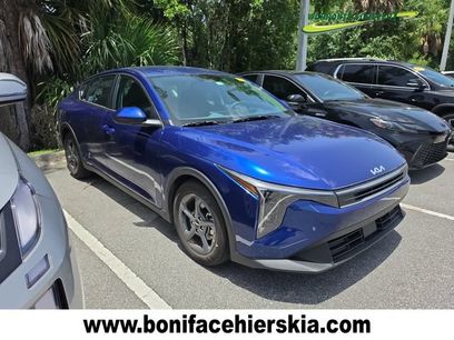 Certified 2025 Kia K4