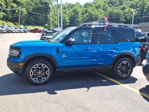 Certified 2025 Ford Bronco Sport Outer Banks w/ Outer Banks Tech Package+ AWD/4WD image 5