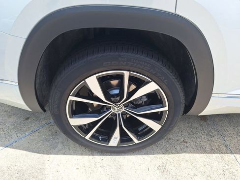 New 2025 Volkswagen Atlas SEL Premium R-Line image 27