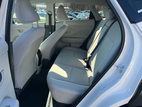 Used 2025 Hyundai Kona SEL image 20