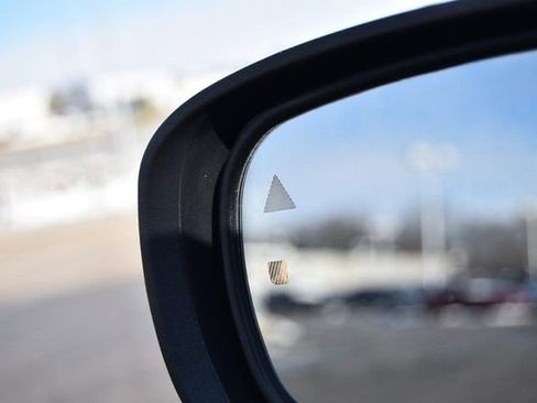 Used 2023 Chrysler 300 S image 11