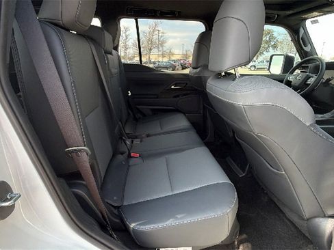 Used 2026 Lexus GX 550 w/ Cold Area Package image 39