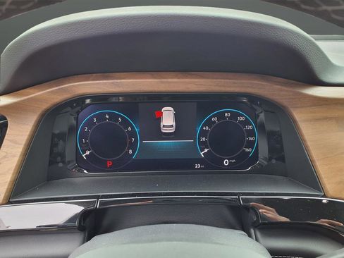 New 2026 Volkswagen Atlas SE image 17