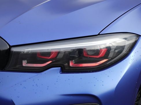 Used 2022 BMW 330i xDrive Sedan w/ M Sport Package image 18