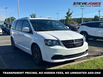 Used 2017 Dodge Grand Caravan SE