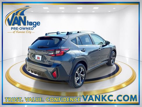 Used 2024 Subaru Crosstrek 2.0i Premium image 6