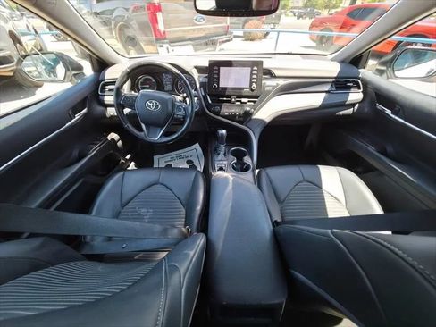 Used 2022 Toyota Camry SE w/ Convenience Package FWD image 33