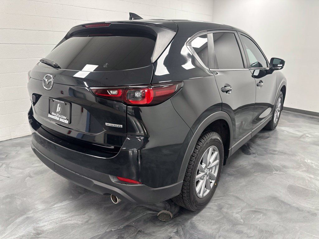 Used 2023 MAZDA CX-5 AWD 2.5 S w/ Select Package image 6