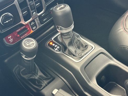 Used 2026 Jeep Wrangler Unlimited Rubicon w/ Steel Bumper Group image 20