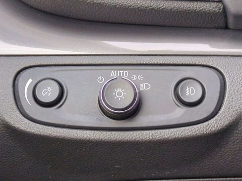 Used 2017 Buick Encore Essence image 16