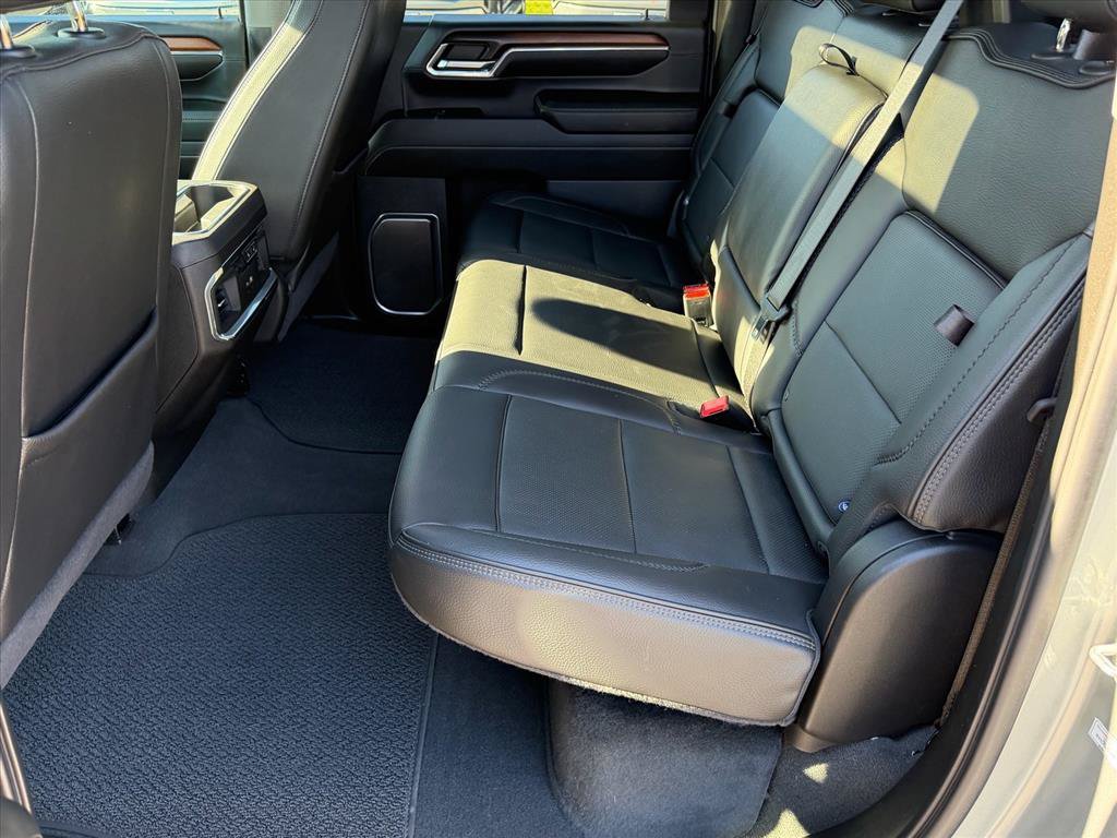 Used 2024 GMC Sierra 2500 Denali w/ Denali Reserve Package AWD/4WD image 8