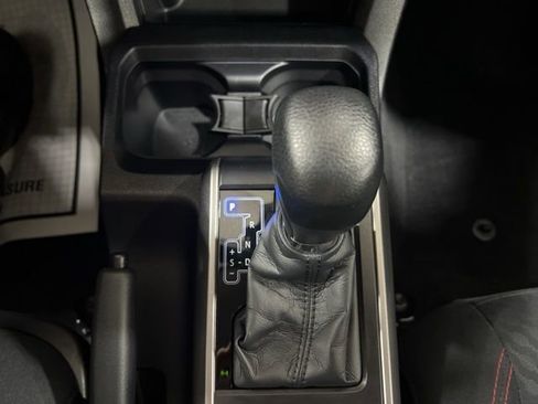Used 2020 Toyota Tacoma SR5 w/ Technology Package image 17