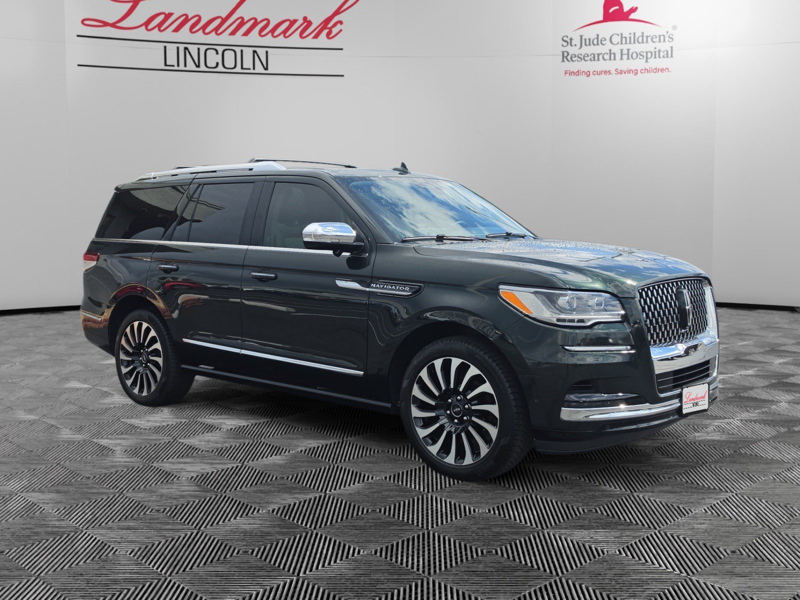 Certified 2022 Lincoln Navigator Black Label AWD/4WD image 7
