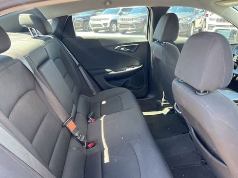 Used 2023 Chevrolet Malibu LT FWD image 14