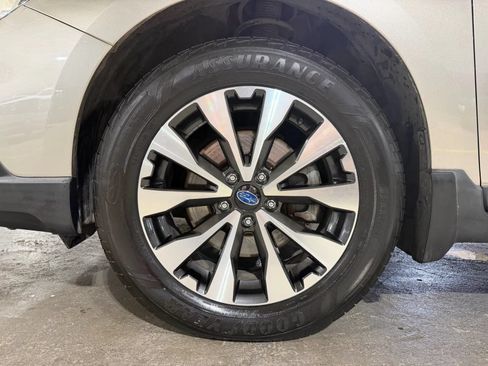 Used 2015 Subaru Outback 3.6R Limited AWD/4WD image 18