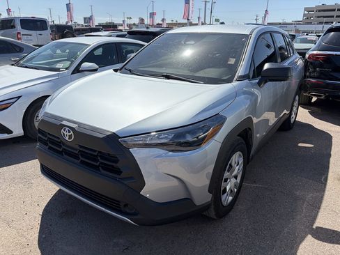 Used 2026 Toyota Corolla Cross L FWD image 4