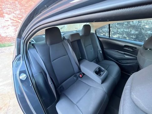 Used 2025 Toyota Corolla LE FWD image 17