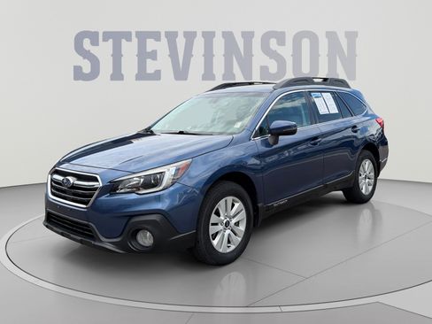 Used 2019 Subaru Outback 2.5i Premium w/ Popular Package #2 AWD/4WD image 1