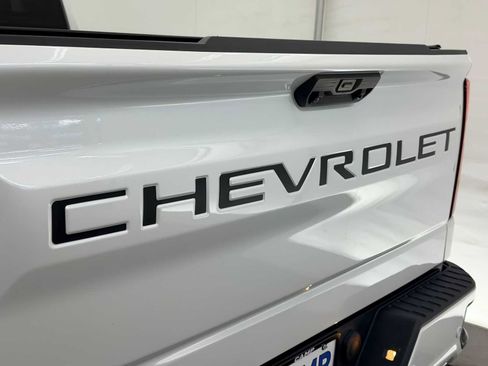 Used 2022 Chevrolet Silverado 1500 High Country image 11