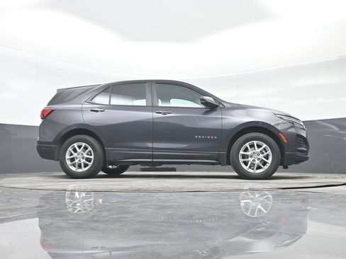 Used 2022 Chevrolet Equinox LS AWD/4WD image 31