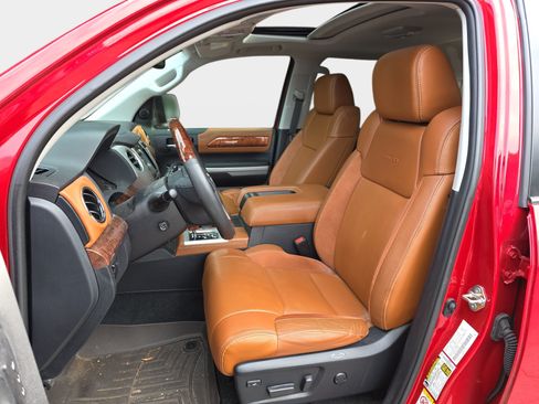 Used 2019 Toyota Tundra 1794 Edition AWD/4WD image 5
