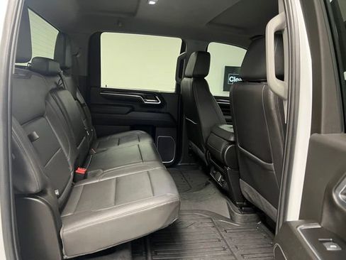 Used 2025 GMC Sierra 3500 SLT image 43