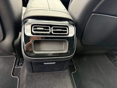 Used 2022 Mercedes-Benz S 500 4MATIC w/ AMG Line Package image 2