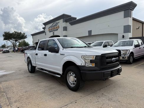 Used 2017 Ford F150 XL w/ Equipment Group 101A Mid AWD/4WD image 40