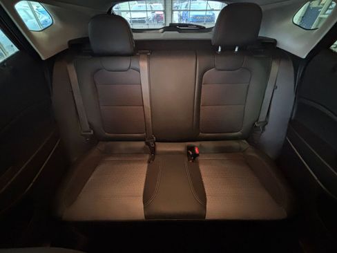 Used 2025 Chevrolet Trax LT image 39