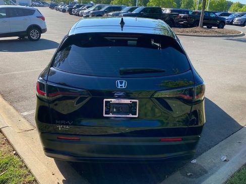 Used 2023 Honda HR-V LX image 32