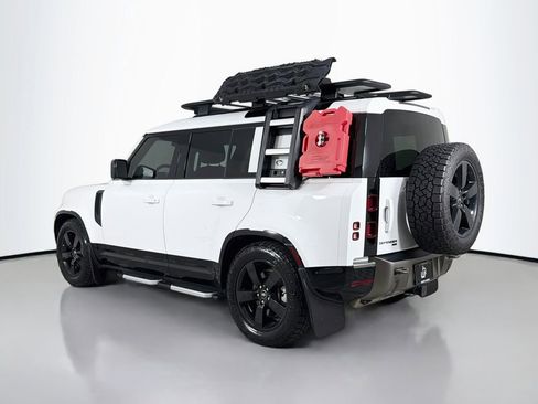 Used 2022 Land Rover Defender 110 X-Dynamic HSE AWD/4WD image 7
