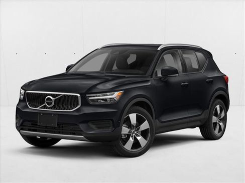 Used 2019 Volvo XC40 T5 Momentum image 1