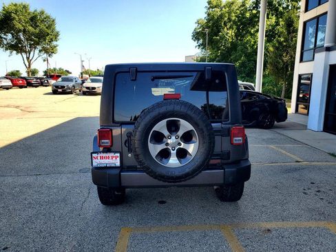 Used 2017 Jeep Wrangler Unlimited Sahara w/ Dual Top Group AWD/4WD image 6