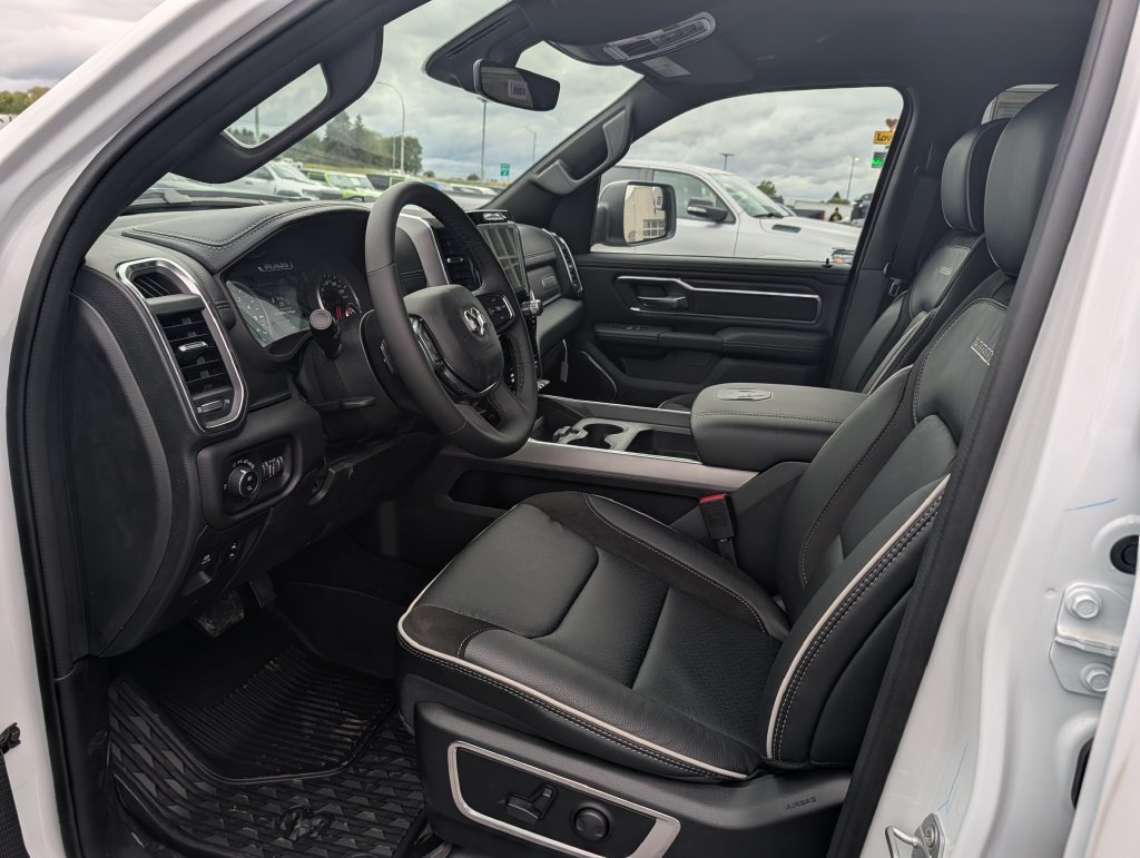 New 2026 RAM 1500 Laramie w/ Night Edition AWD/4WD image 5