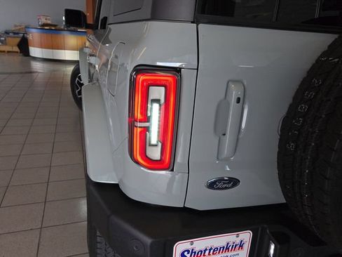 Used 2023 Ford Bronco Outer Banks AWD/4WD image 29