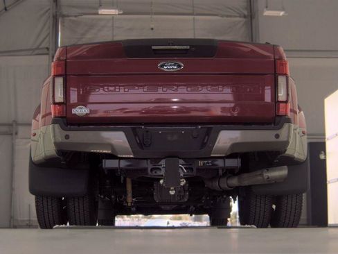 Used 2022 Ford F350 King Ranch AWD/4WD image 7