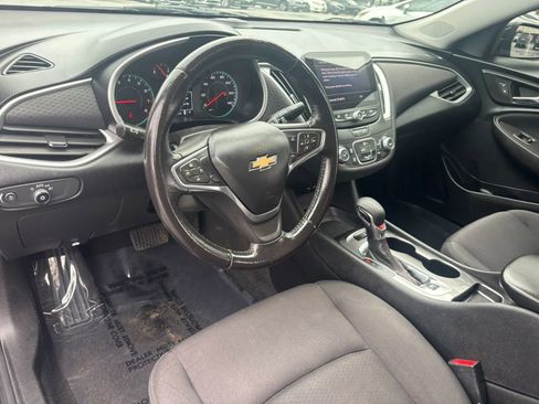 Used 2022 Chevrolet Malibu RS FWD image 11