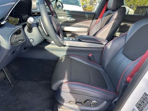 Used 2023 Genesis GV70 2.5T w/ Sport Prestige Package image 20