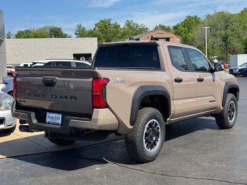 New 2026 Toyota Tacoma TRD Off-Road AWD/4WD image 3