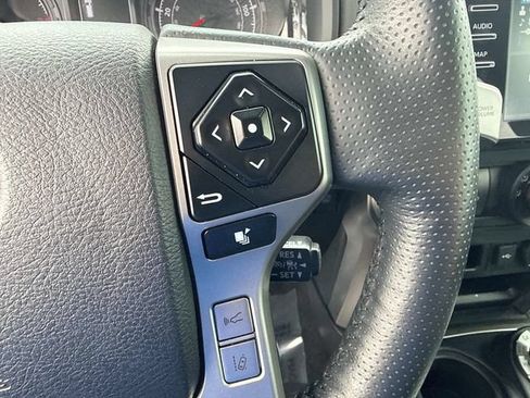 Used 2023 Toyota 4Runner SR5 Premium w/ Moonroof Package AWD/4WD image 24