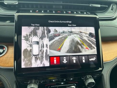 Used 2024 Jeep Grand Cherokee L Summit image 21