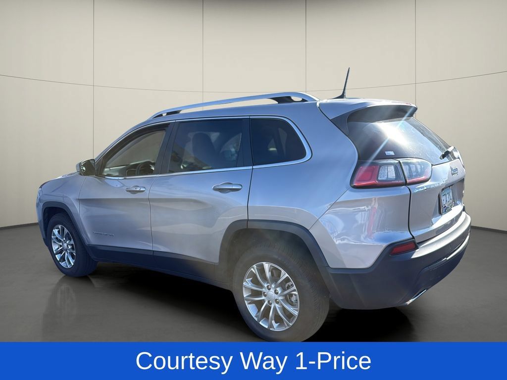Used 2021 Jeep Cherokee Latitude Lux w/ Comfort/Convenience Group FWD image 6