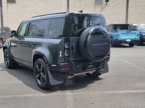 Used 2025 Land Rover Defender 110 V8 AWD/4WD image 7