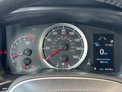 Certified 2022 Toyota Corolla SE w/ SE Premium Package FWD image 32