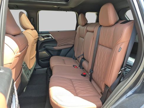 New 2025 Mitsubishi Outlander SEL image 22