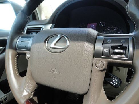 Used 2019 Lexus GX 460 Premium AWD/4WD image 30