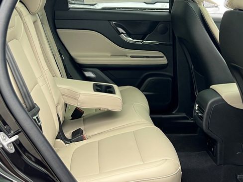 New 2026 Lincoln Corsair Premiere image 14