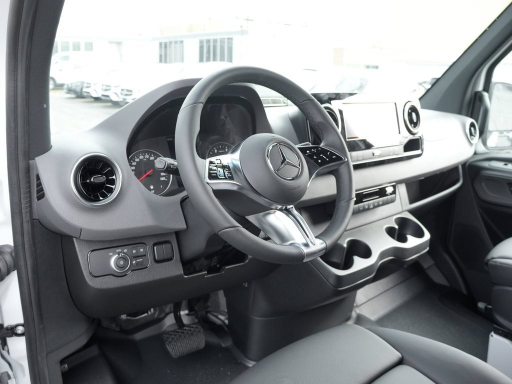 New 2026 Mercedes-Benz Sprinter 2500 image 11