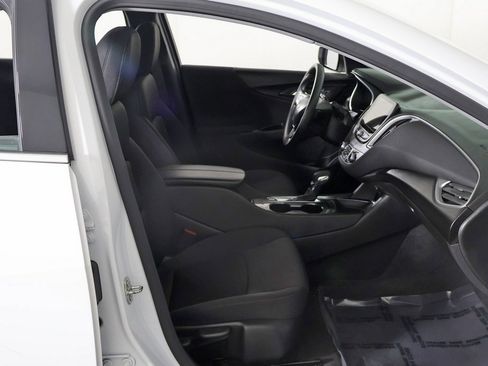 Used 2024 Chevrolet Malibu LT image 23