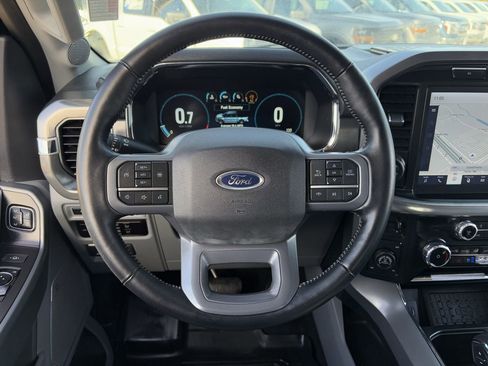Used 2023 Ford F150 Lariat w/ Trailer Tow Package image 15